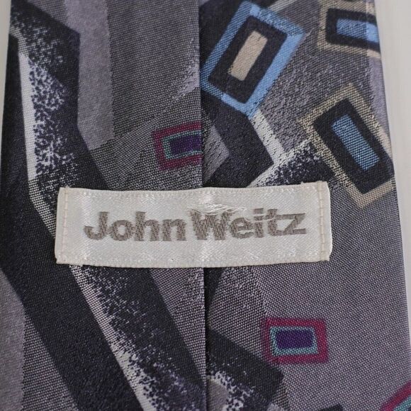 John Weitz Abstract Woven Gray Short Wide Polyester Tie - Picture 3 of 6
